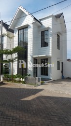 RUMAH CLUSTER 2 LANTAI LOKASI DI SUKUN