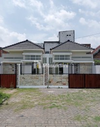 RUMAH MURAH LOKASI 2 MENIT TERMINAL MULYOREJO