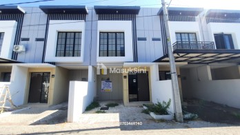 Rumah Regency One Babatan Pantai Surabaya