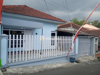 Rumah Luas Dekat Terminal Arjosari