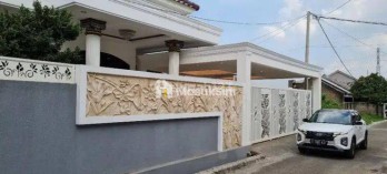 Dijual Rumah Mewah di Cisaranten Kulon yang Luas,