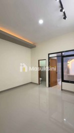 RUMAH BARU MURAH BANGUNAN UTAMA PONDASI SIAP 2 LANTAI