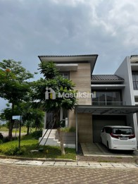 DIJUAL CEPAT Rumah di Golf Island Cluster Serenade Lagoon, PIK
