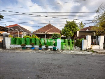 DIJUAL MURAH BANGET RUMAH STANDART LOKASI DEKAT KANTOR BPJS MALANG