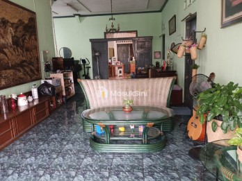 Dijual Cepat Rumah 2 Lantai SHM dan Siap Huni di