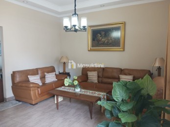 Dijual Hunian 1,5 Lantai Lingkungan Aman dan
