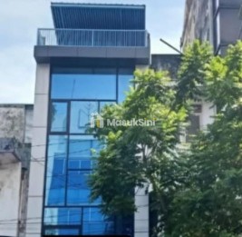 Dijual Ruko 3,5 Lantai di Raya Kembang Jepun, Surabaya