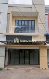 Dijual Ruko Renovasi Pinggir Jalan Derwati