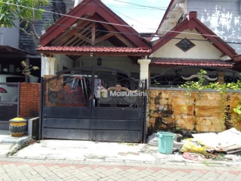 Dijual Rumah 1,5 Lantai di Tenggilis Mejoyo