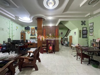 Dijual Rumah 2 Tingkat di Komplek Cemara Hijau - Medan