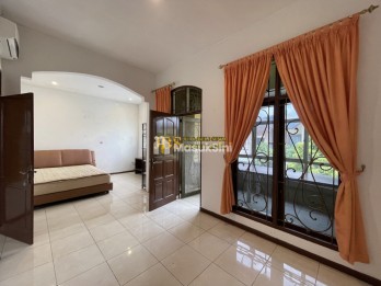 Dijual Rumah 2 Tingkat di Komplek Citra Wisata