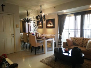 Dijual 3BR Semi Furnished Apartment Waterplace Residence Surabaya