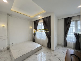 Dijual Villa Baru Furnish di Komplek Marriott
