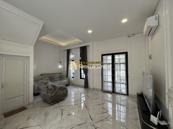 Dijual Villa Baru di Komplek Marriott Residence