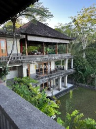 Dijual Villa Eksotik Strategis di Gianyar, Bali