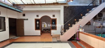 Dijual cepat Rumah besar di Margawangi Estate