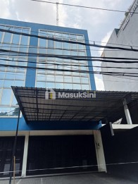 Dijual dan Disewakan Ruko 4,5 Lantai di Jalan