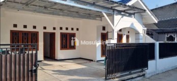 Dijual rumah dikomplek Permata Kopo