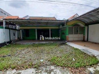 Disewakan Bangunan Komersial Strategis di Jalan Raya Jeruk Lakarsantri, Sur