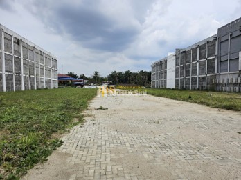 Disewakan Tanah Kosong Lokasi Strategis di Komplek Graha Metropolitan