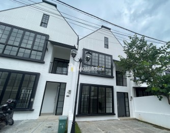 GRAND VICTORIA RUMAH GAYA EROPA DI KOTA BOGOR