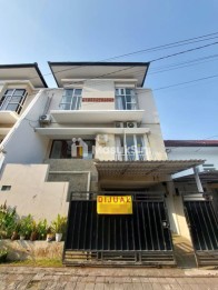 Jual Rumah Luas 3 Lantai di Jalan Nusa Dua Kuta Pulau Bali