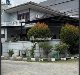 Jual Rumah Mewah Hook di Komplek Danau Indah Jakarta Utara