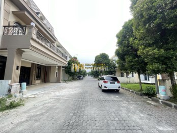 Jual Rumah di Komplek Graha Metropolitan Cluster Sophie Suites