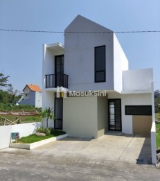 RUMAH MODERN 2 LANTAI LOKASI DEKAT BANDULAN SUKUN