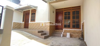 RUMAH SIAP HUNI DI AREA JALAN TIDAR MALANG