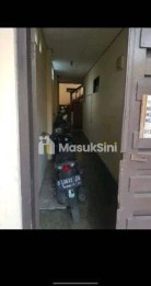 Rumah + Kos-Kos-an Strategis di Jl. Ibrahim Adjie
