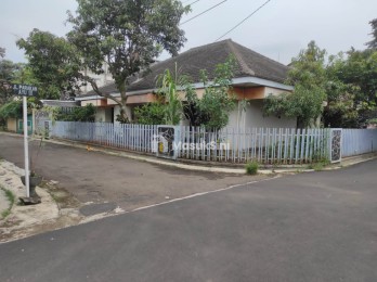 Rumah Luas di Parakan Ayu – 6 Kamar Tidur, SHM, Lokasi Strategis Bandung