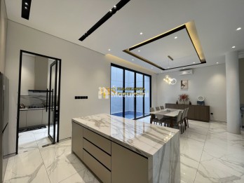 Rumah Lux Dijual di Komplek Citraland Gama City
