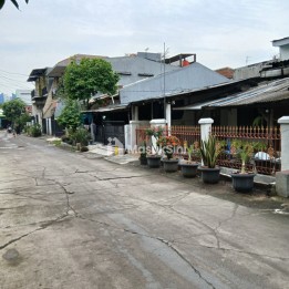 Rumah Second Strategis Bebas Banjir di Bekasi Kota