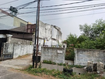 Tanah Hook Super Luas di Komplek Tosiga Hadap Timur