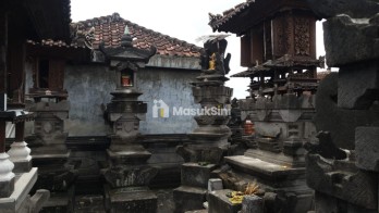 Jual rumah BUC dekat dengan pusat perbelanjaan