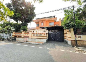 Rumah Mewah Sangat Nyaman Daerah Duren Tiga