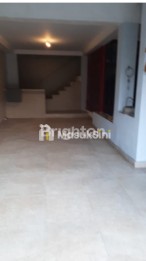 Ruko 2 lantai lokasi strategis dan cocok buat usaha apapun