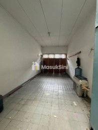 Dijual cepat rumah bebas banjir asri di Tomang Jakarta Barat