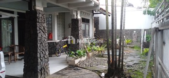 DI JUAL RUMAH 2 LANTAI