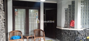 DI JUAL RUMAH 2 LANTAI
