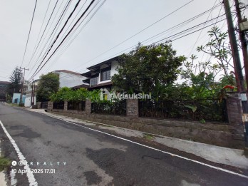 DIJUAL RUMAH HOOK CIGADUNG BAGUS Dekat BINUS
