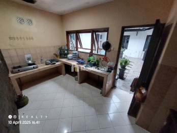 DIJUAL RUMAH HOOK CIGADUNG BAGUS Dekat BINUS University Bandung