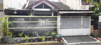DIJUAL RUMAH LOKASI DEKAT LIVING PLAZA SAWOJAJAR MALANG