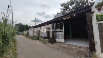 Di jual rumah + 6 pintu kosan