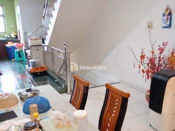 Dijual Ruko 4.5 tingkat komplek Multatuli blok CC