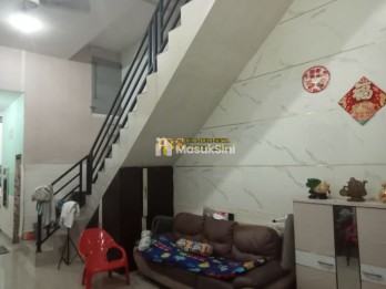 Dijual Ruko Siap Huni di Jalan KL. Yos Sudarso