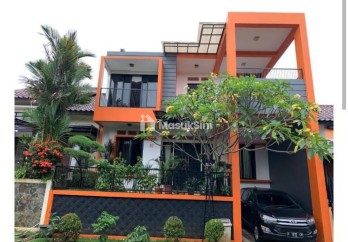 Dijual Rumah 2,5 Lantai di Nirwana Residence,