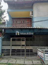 Dijual Rumah 3 Lantai di Jalan Gubeng Kertajaya,