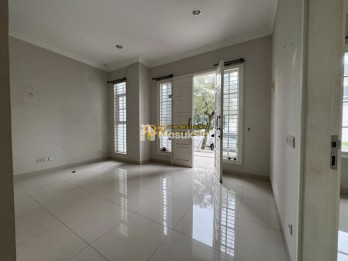 Dijual Villa di Komplek Citraland Gama City